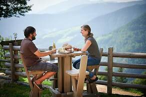 Farmstay&Glamping Visočnik