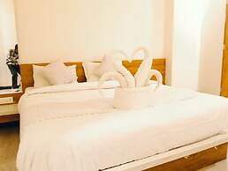 Leopard Valley Resort