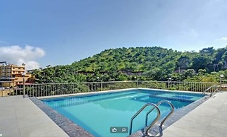 Leopard Valley Resort