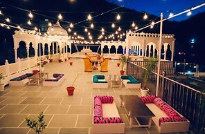 Leopard Valley Resort