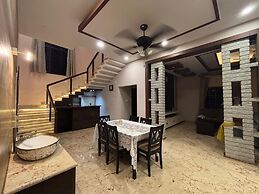 Sadachandra Home Stay