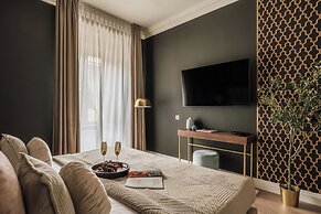 White Lotus by Fragola Collection