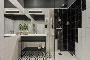 White Lotus by Fragola Collection
