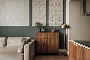 White Lotus by Fragola Collection