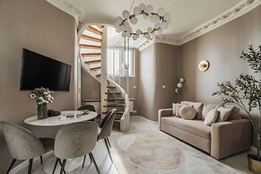 White Lotus by Fragola Collection