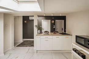 White Lotus by Fragola Collection