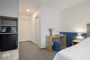 Alemaris Resort