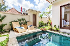 Solari Elephant Villa