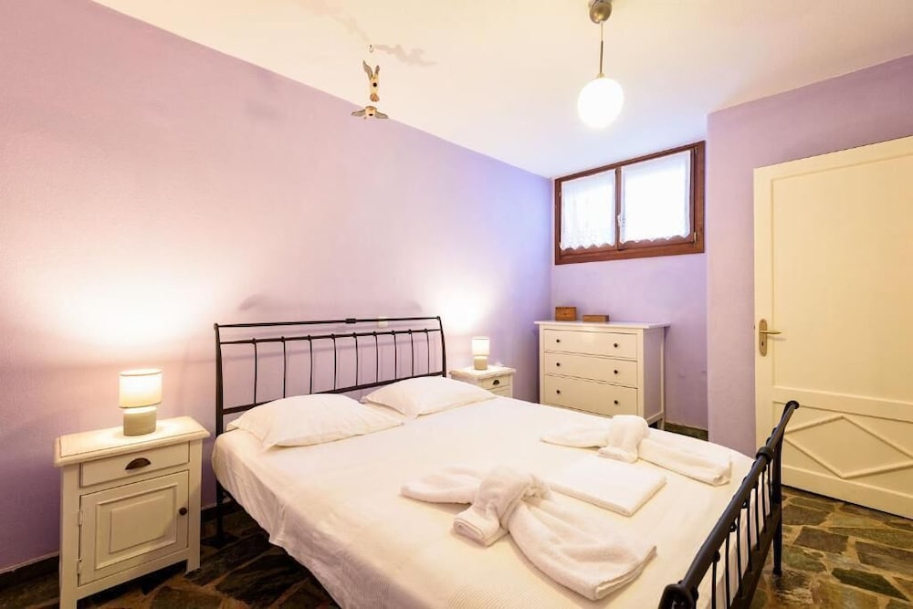 Aegean Whisper Home