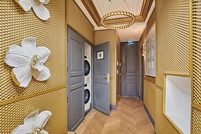Sublim Ac-3 BDR Montaigne/arc de Triomphe