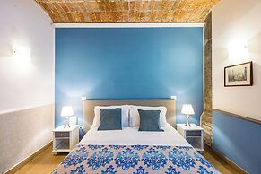 Residenza Matilde by NapoliApartments