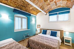 Residenza Matilde by NapoliApartments
