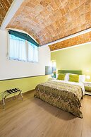 Residenza Matilde by NapoliApartments