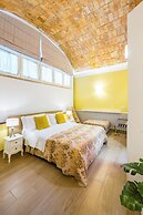 Residenza Matilde by NapoliApartments