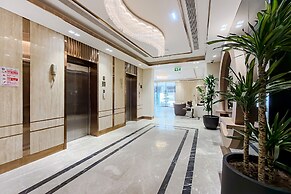 Wonderful 1BR Apartment at East Crest