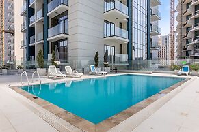 Wonderful 1BR Apartment at East Crest