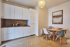 Sublime Flat Paris Bois de Vincennes by Studio Prestige