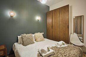 Sublime Flat Paris Bois de Vincennes by Studio Prestige