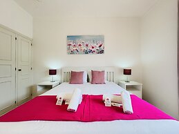 Vilamoura Summer Villa by Homing