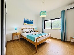 Vilamoura Summer Villa by Homing
