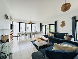 Vilamoura Summer Villa by Homing