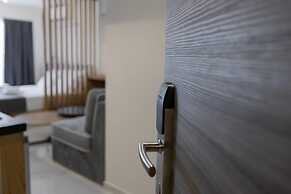 Calma Luxury Suites