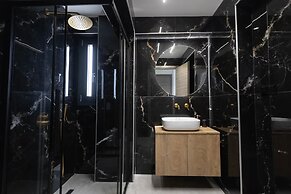 Calma Luxury Suites
