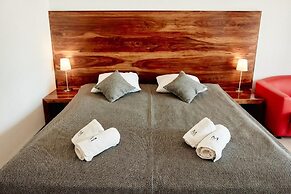 M Club Hotel