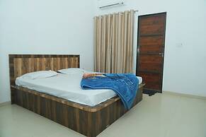 Hotel Vidya Dham Vrindavan