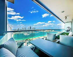 Sea View Retreat with Ain Dubai