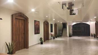 Haaraa Suites