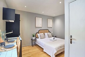 Superb AC Studio Center of Paris