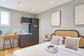 Superb AC Studio Center of Paris