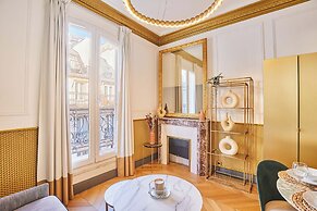 Superbe Flat With AC Champs Elysees Av Montaigne