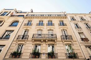Superbe Flat With AC Champs Elysees Av Montaigne