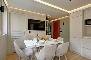 Sublime AC Apartment Eiffel Tower Champs de Mars