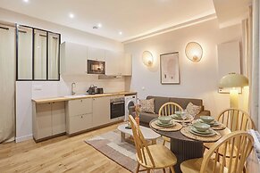 Charming Apartment Center of Paris