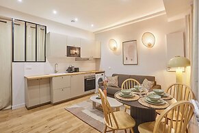 Charming Apartment Center of Paris