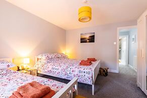 Townhouse Harbour Retreat