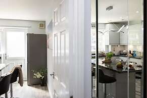 Townhouse Harbour Retreat