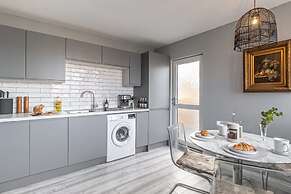 Crescent View Apartment