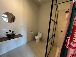 NOMADIK HOSTEL