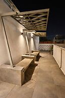 NOMADIK HOSTEL