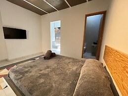 NOMADIK HOSTEL