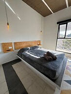 NOMADIK HOSTEL