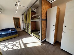 NOMADIK HOSTEL