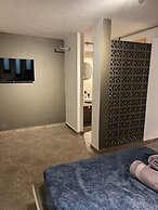 NOMADIK HOSTEL