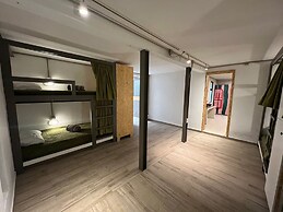 NOMADIK HOSTEL
