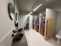 NOMADIK HOSTEL