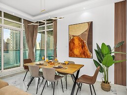 Centric Flat with Marina View